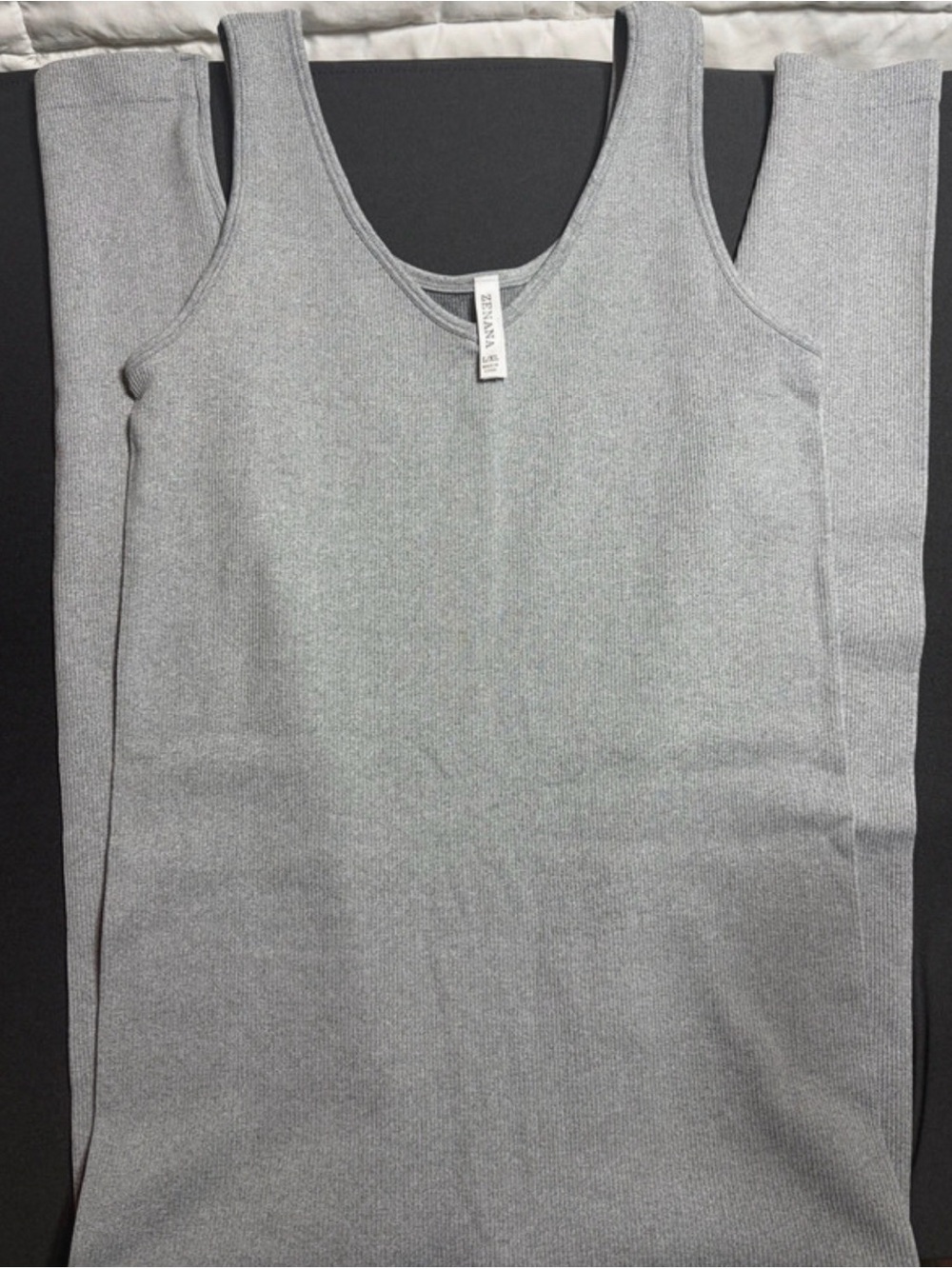 New in the bag Zenana Gray Ribbed Knit Tank Top 1 piece jumpsuit size L/XL.